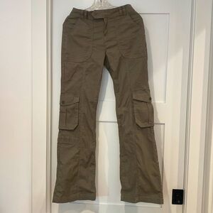 Cotton On Bootleg Cargo Flare Pant Color: Woodland Size 4